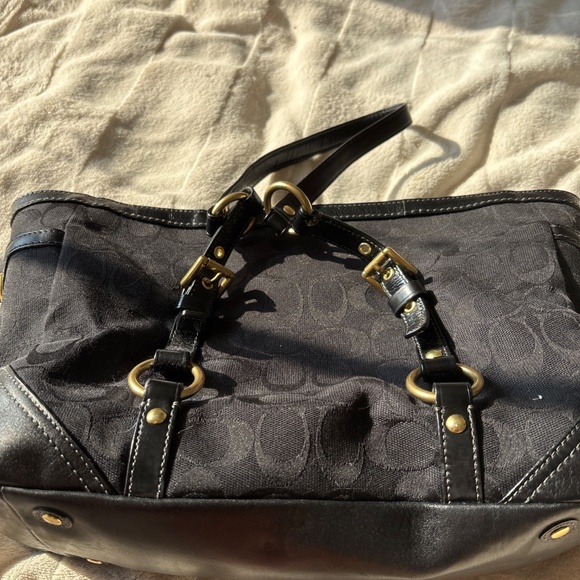 Coach Shoulder Bag 10630 - Picture 5 of 10